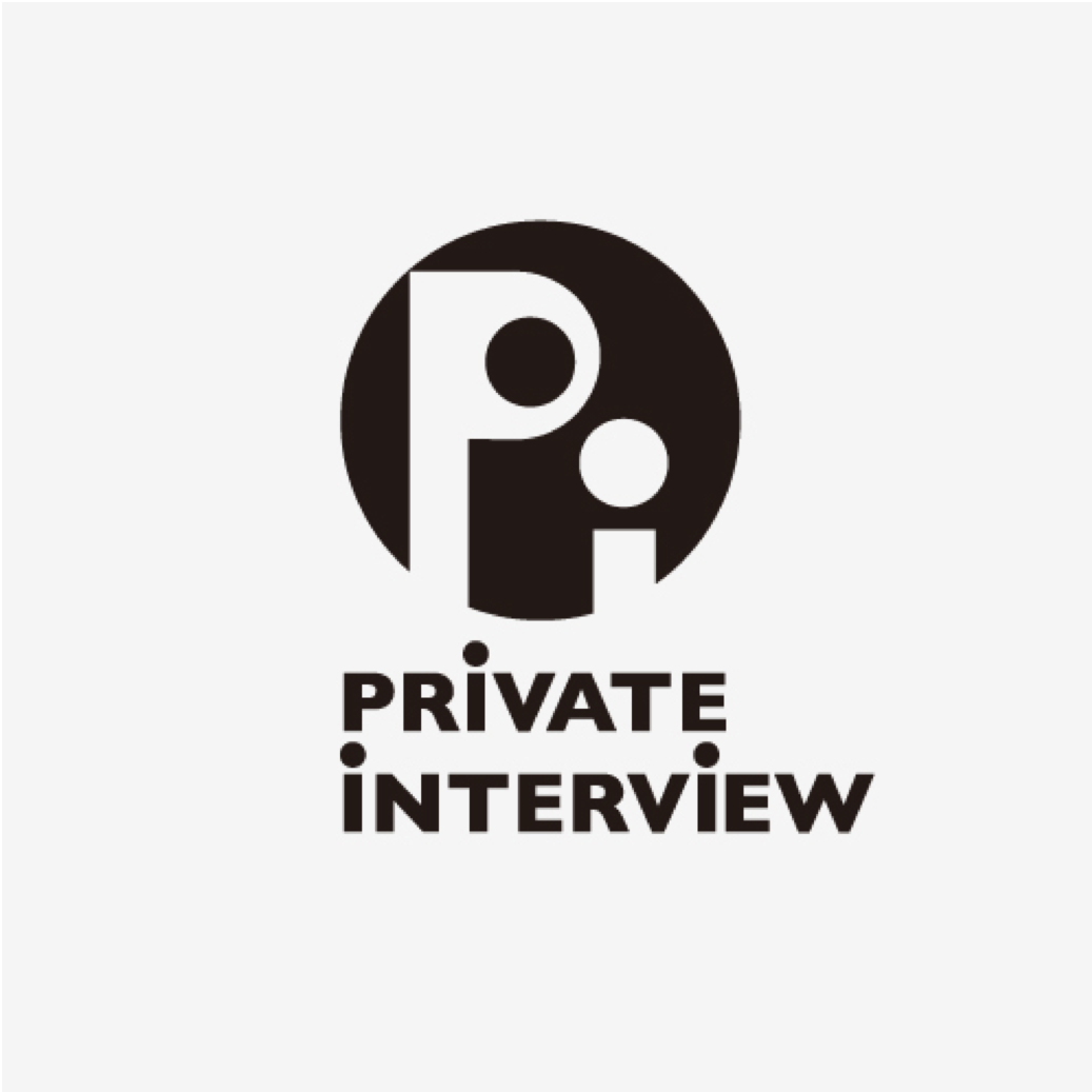 Private interview ロゴデザイン