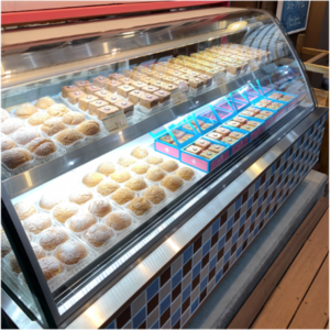 熱海□シュークリーム　大盛況!